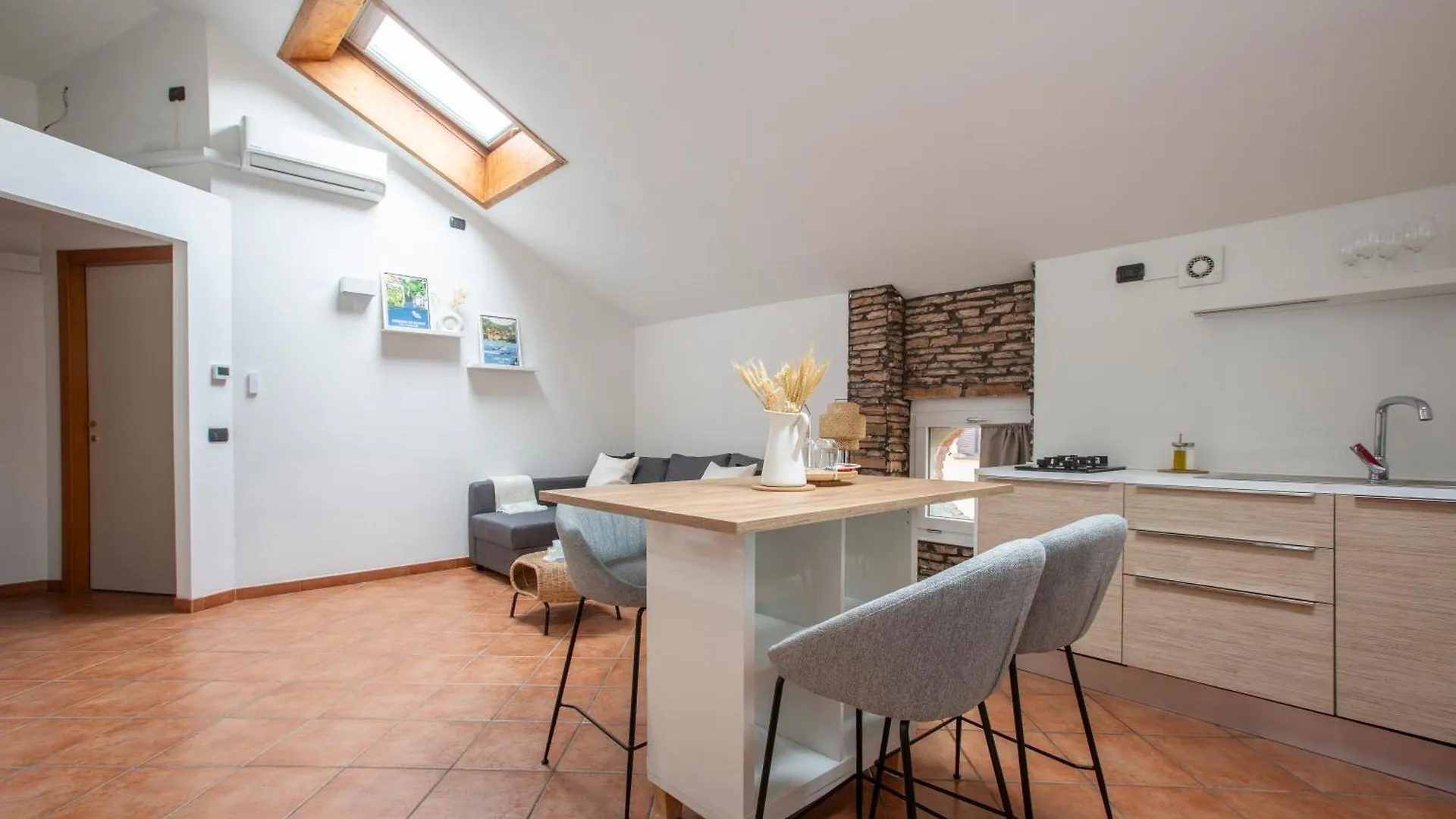 Modern & Minimalist Flat -4People- Fully Equipped Διαμέρισμα Όπως