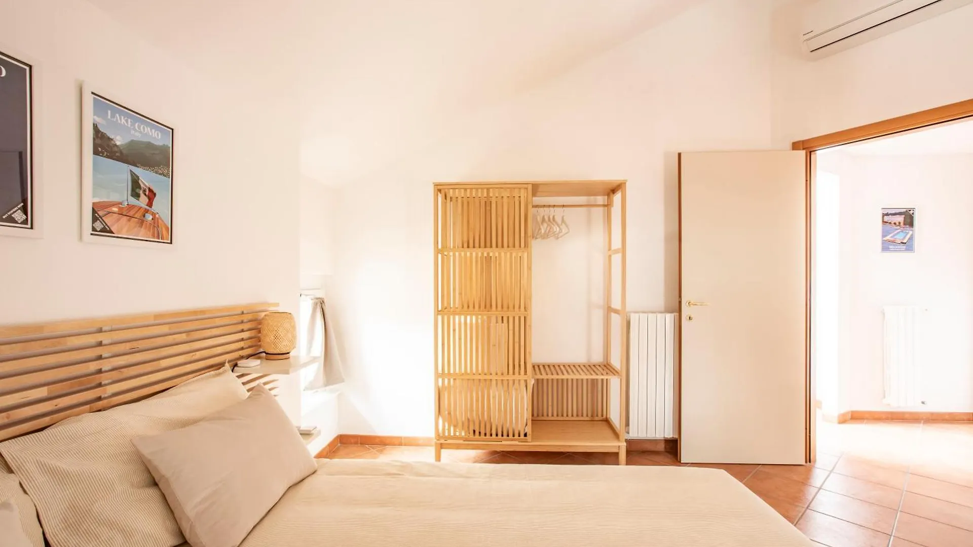 דירות קומו Modern & Minimalist Flat -4People- Fully Equipped 0*,  איטליה